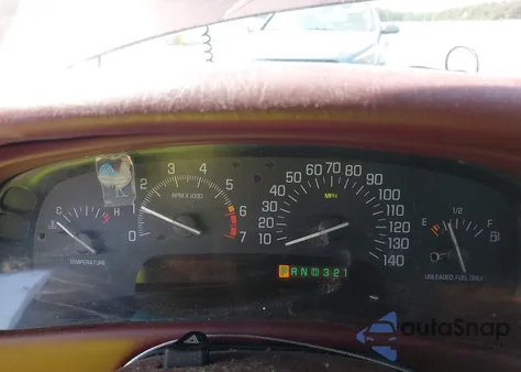 1998 Buick Park Avenue z USA, uszkodzony, nr VIN 1G4CW52K5W4607998